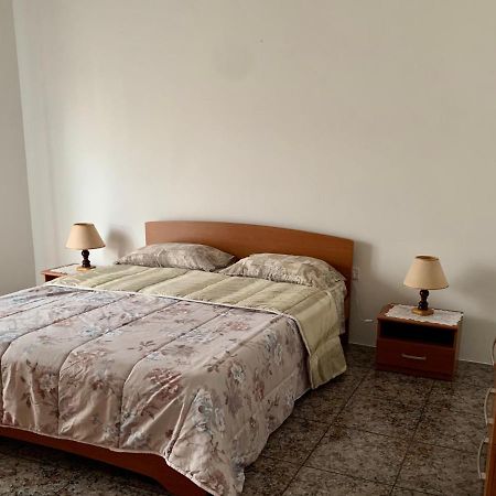 2 Bedroom Appartment Birzebbugia Birżebbuġa Eksteriør bilde